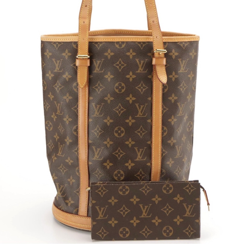 Louis Vuitton Marais GM Bucket Bag in Monogram Canvas and Leather